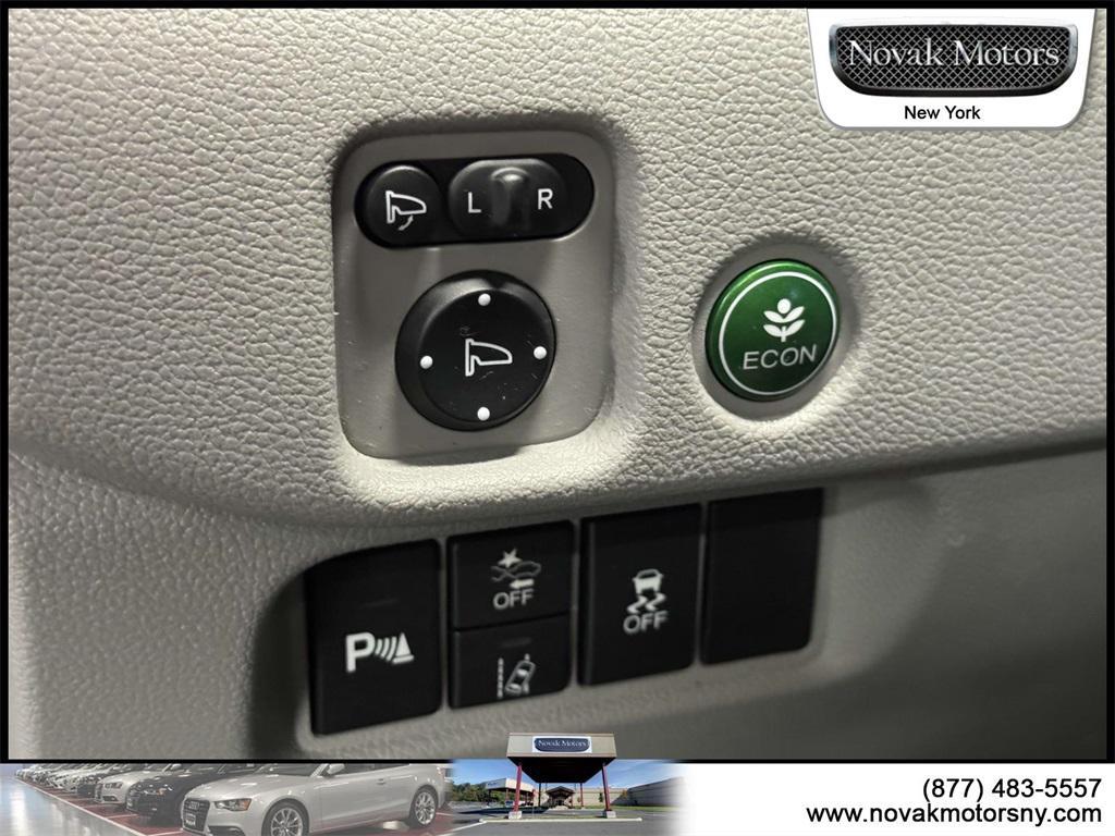 used 2022 Honda Pilot car, priced at $37,095