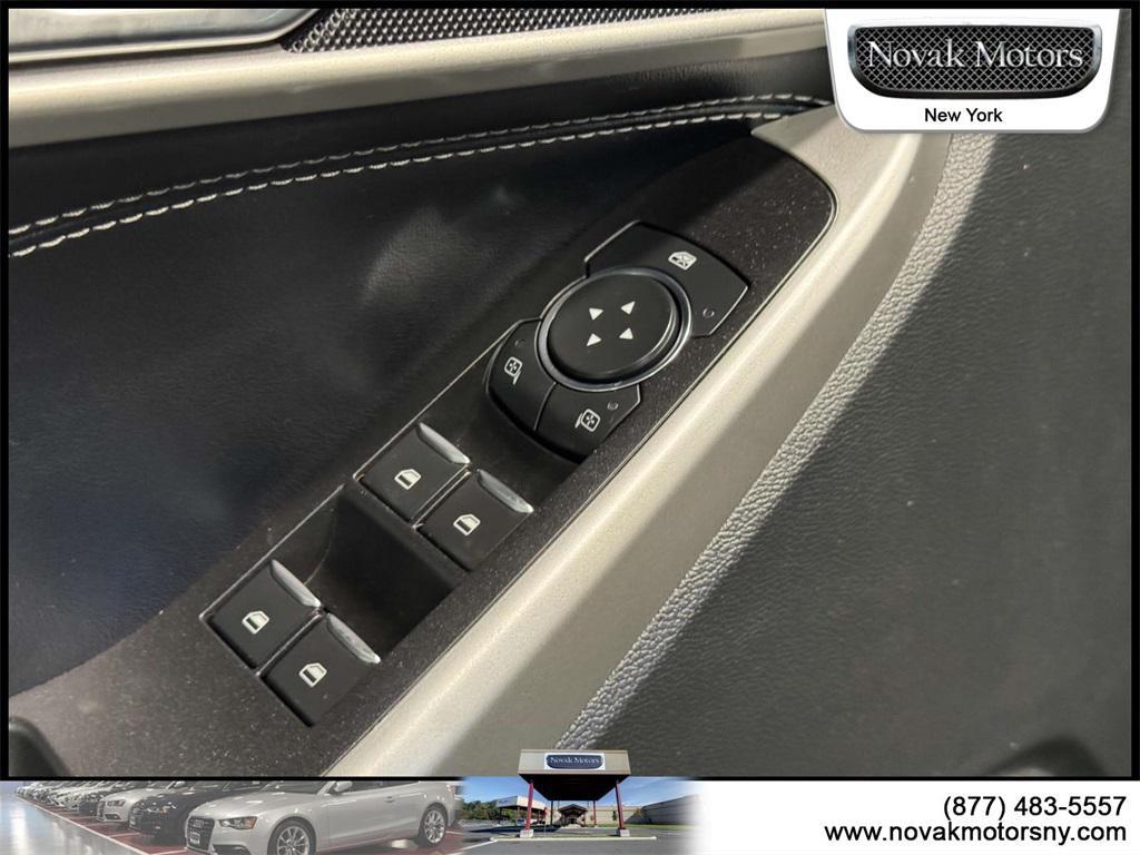 used 2022 Ford Explorer car, priced at $33,495