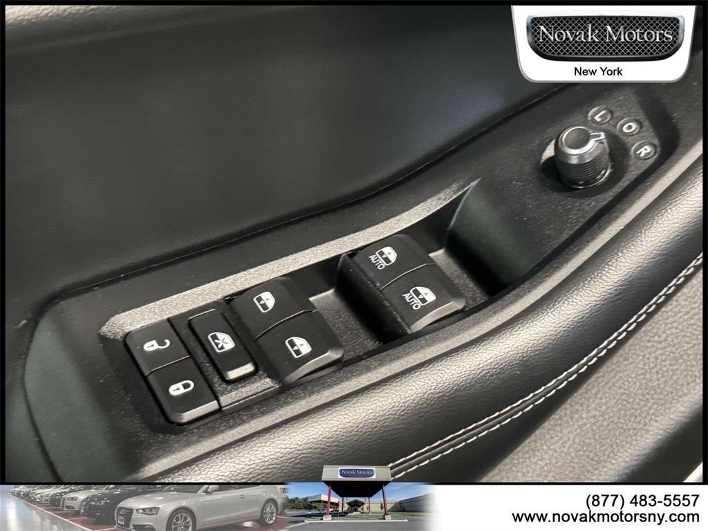 used 2022 Jeep Grand Cherokee L car, priced at $33,195