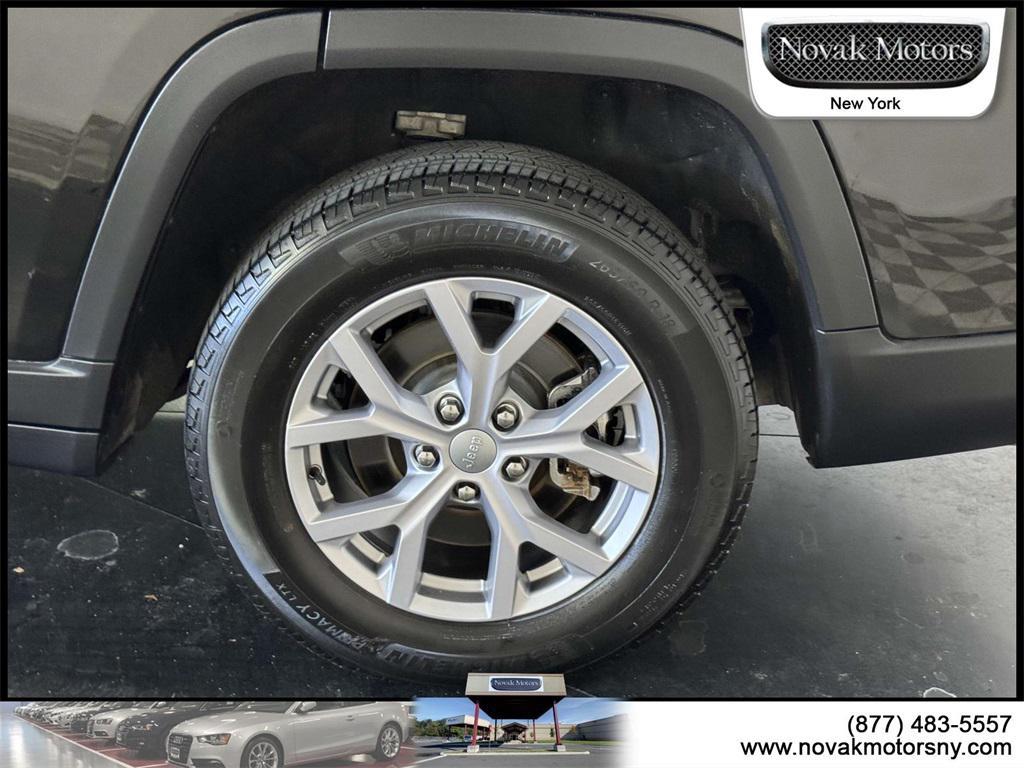 used 2022 Jeep Grand Cherokee L car, priced at $33,195