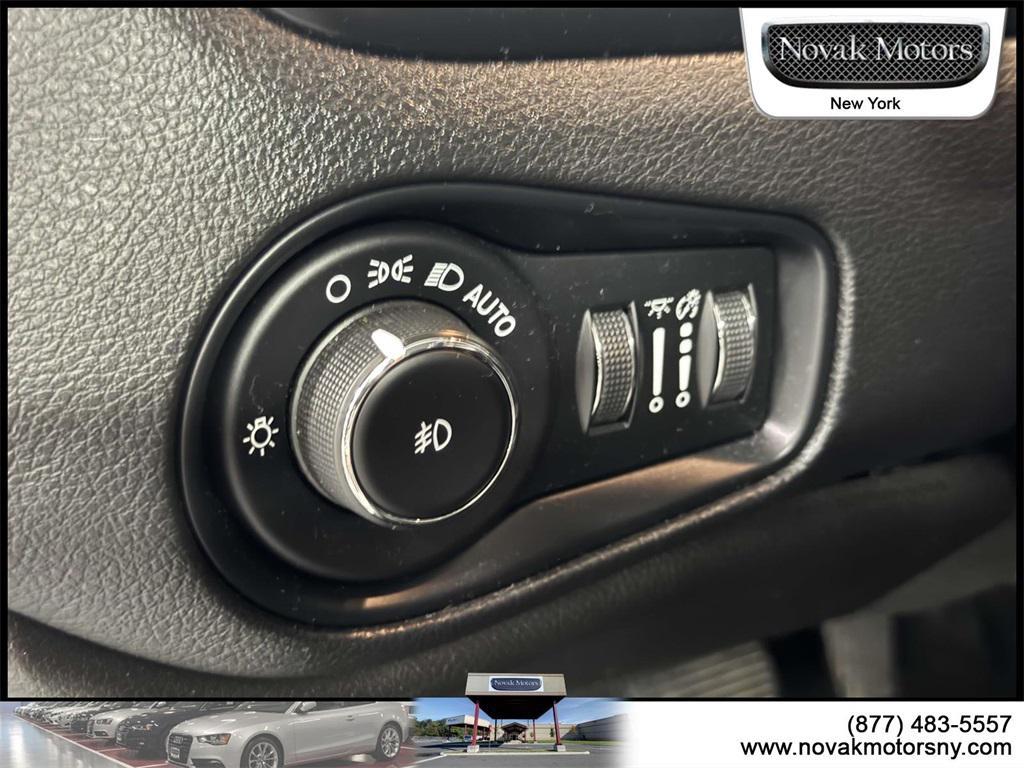 used 2021 Jeep Renegade car, priced at $17,990