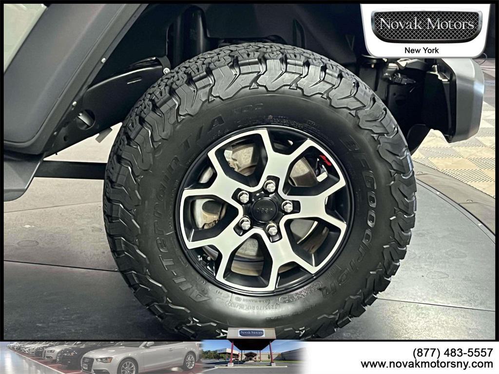 used 2022 Jeep Wrangler Unlimited car, priced at $43,895