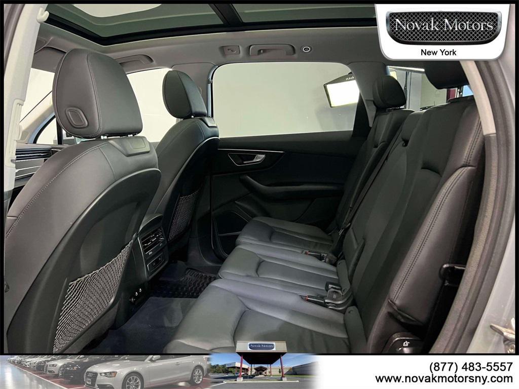 used 2022 Audi Q7 car, priced at $39,895