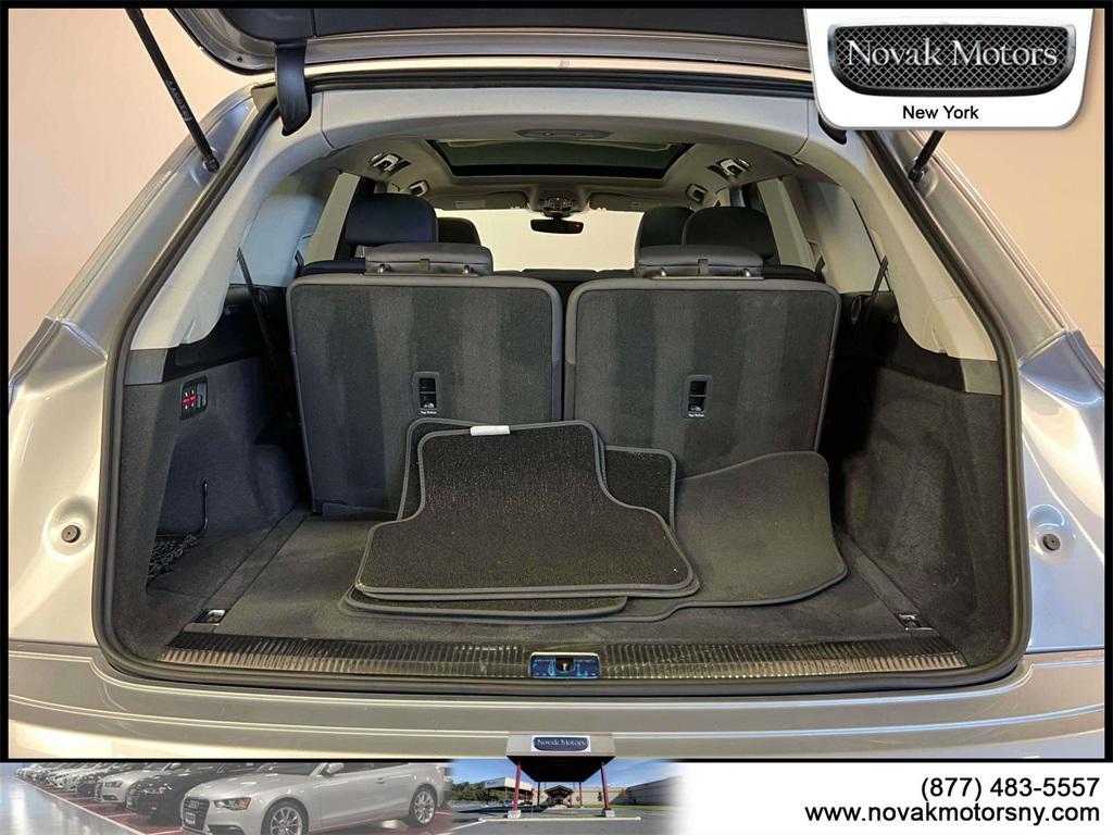 used 2022 Audi Q7 car, priced at $39,895