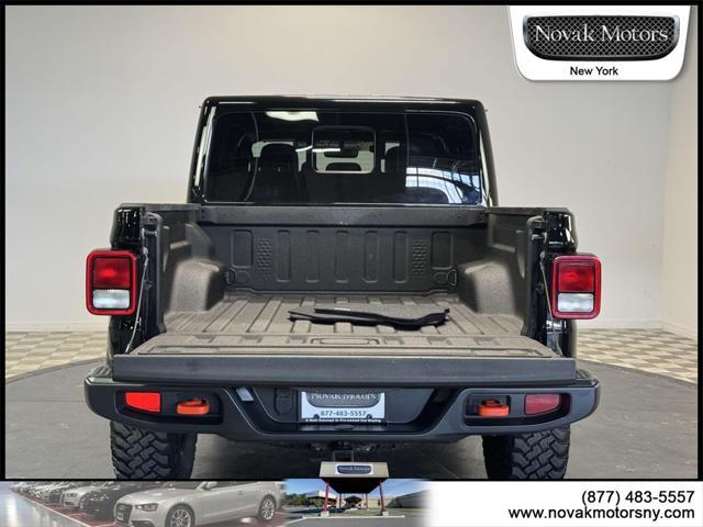 used 2022 Jeep Gladiator car, priced at $40,595