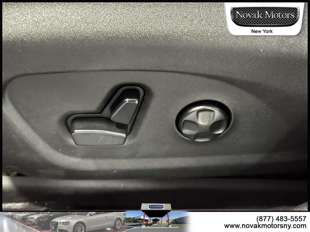 used 2016 Chrysler 200 car, priced at $14,995