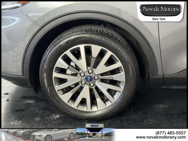 used 2022 Ford Escape car, priced at $29,990
