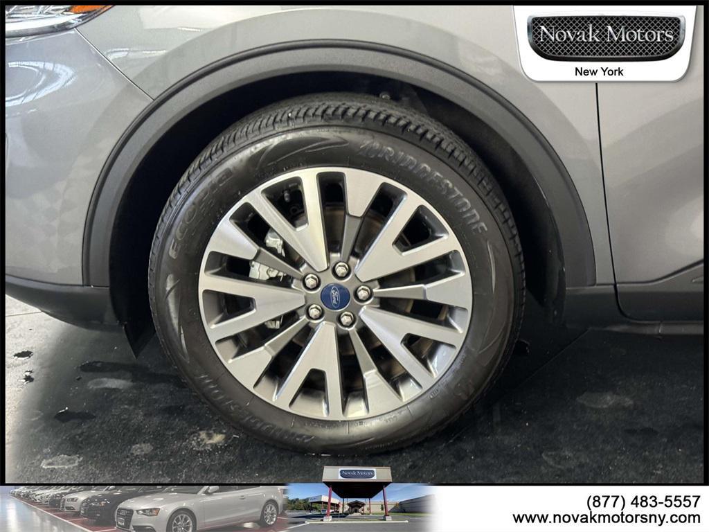 used 2022 Ford Escape car, priced at $27,599