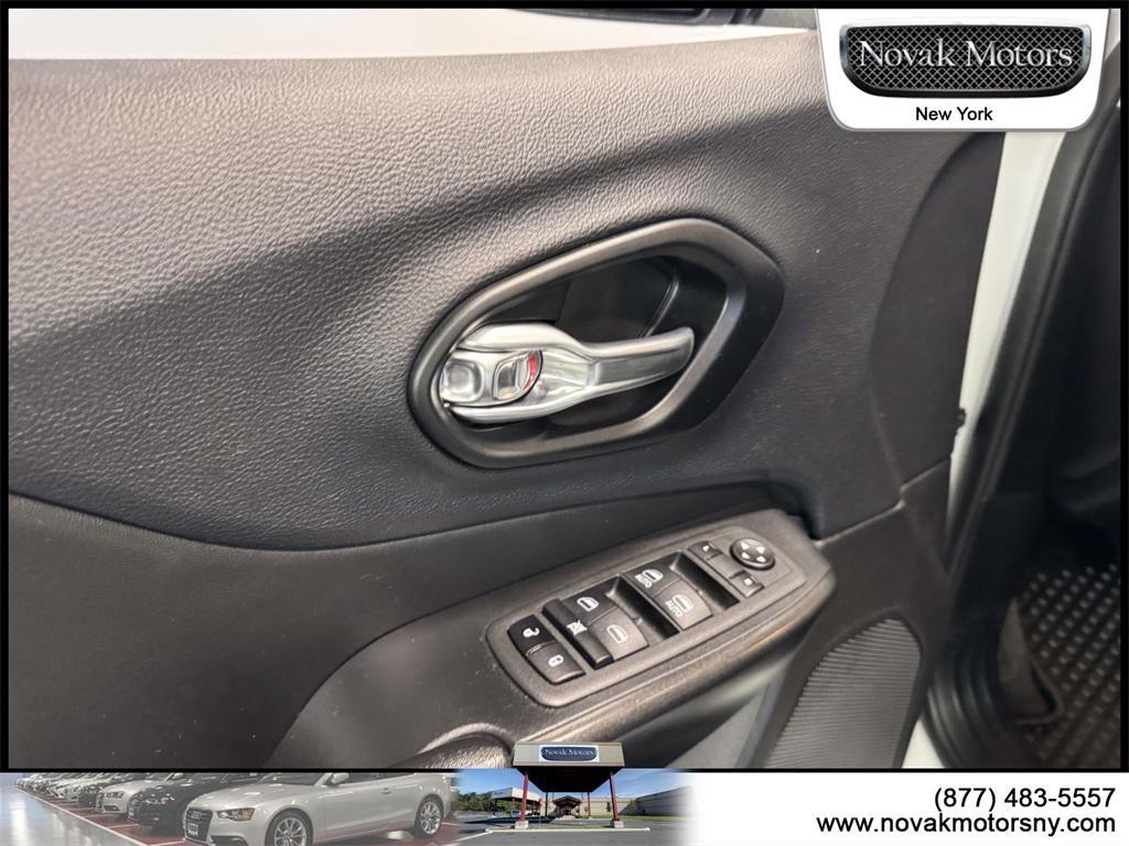 used 2022 Jeep Cherokee car, priced at $24,760