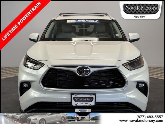used 2022 Toyota Highlander car, priced at $39,995