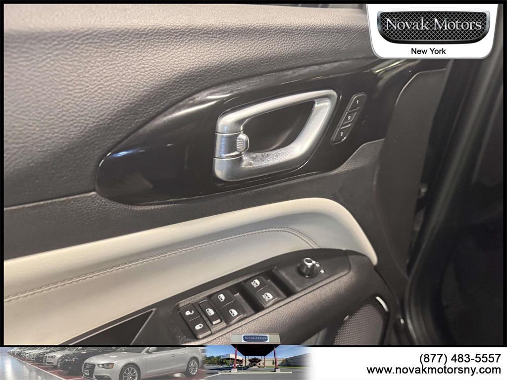 used 2022 Jeep Compass car, priced at $23,995