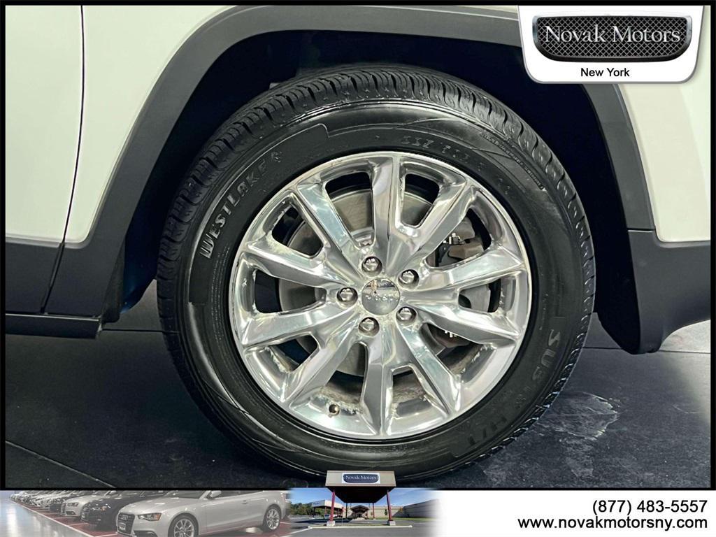 used 2014 Jeep Cherokee car, priced at $13,995