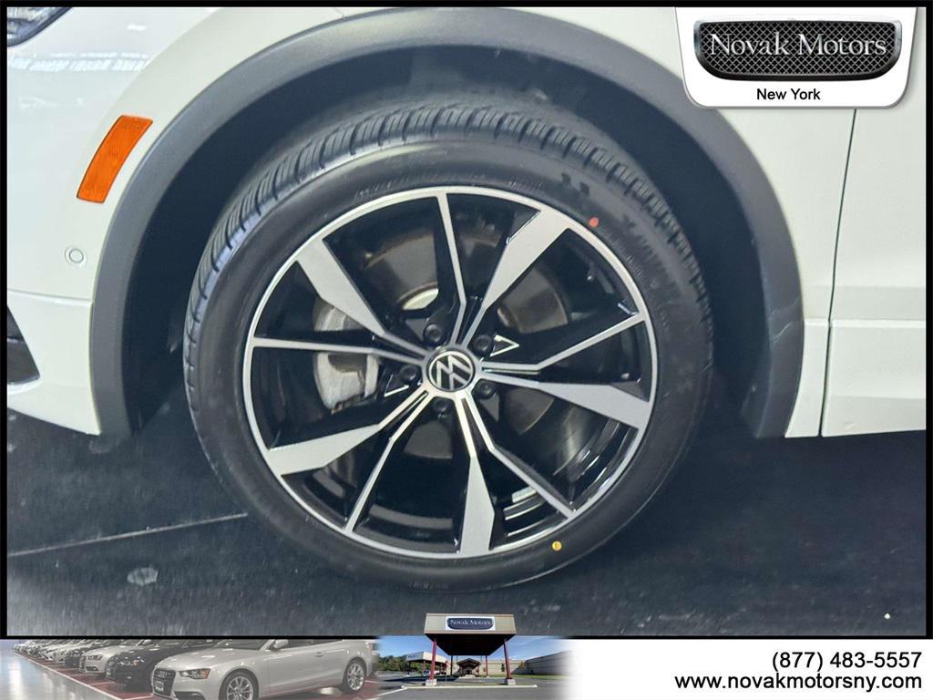 used 2022 Volkswagen Tiguan car, priced at $25,895