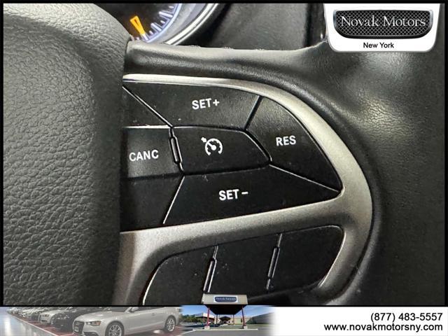 used 2022 Jeep Grand Cherokee car, priced at $30,295