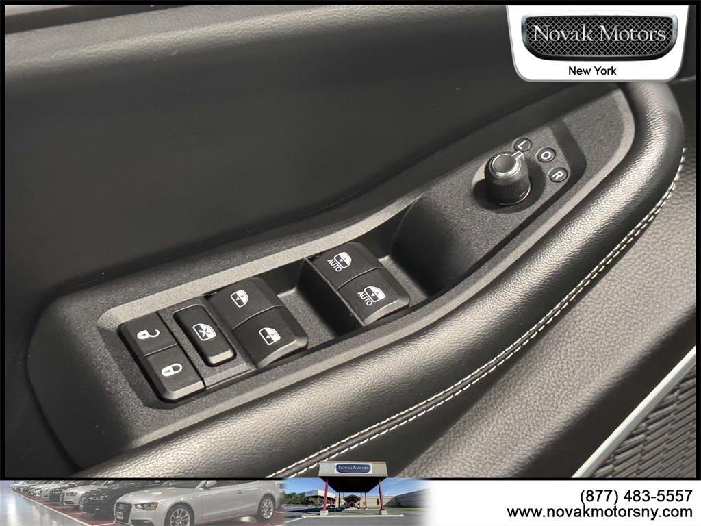 used 2022 Jeep Grand Cherokee L car, priced at $34,595