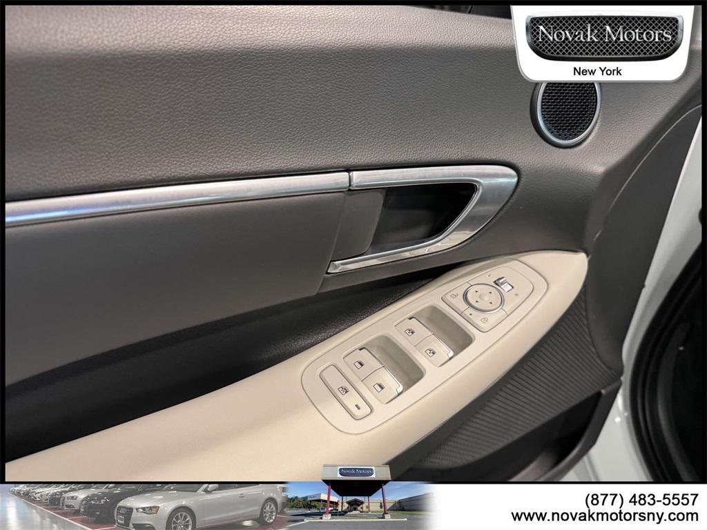 used 2022 Hyundai Sonata car, priced at $25,595