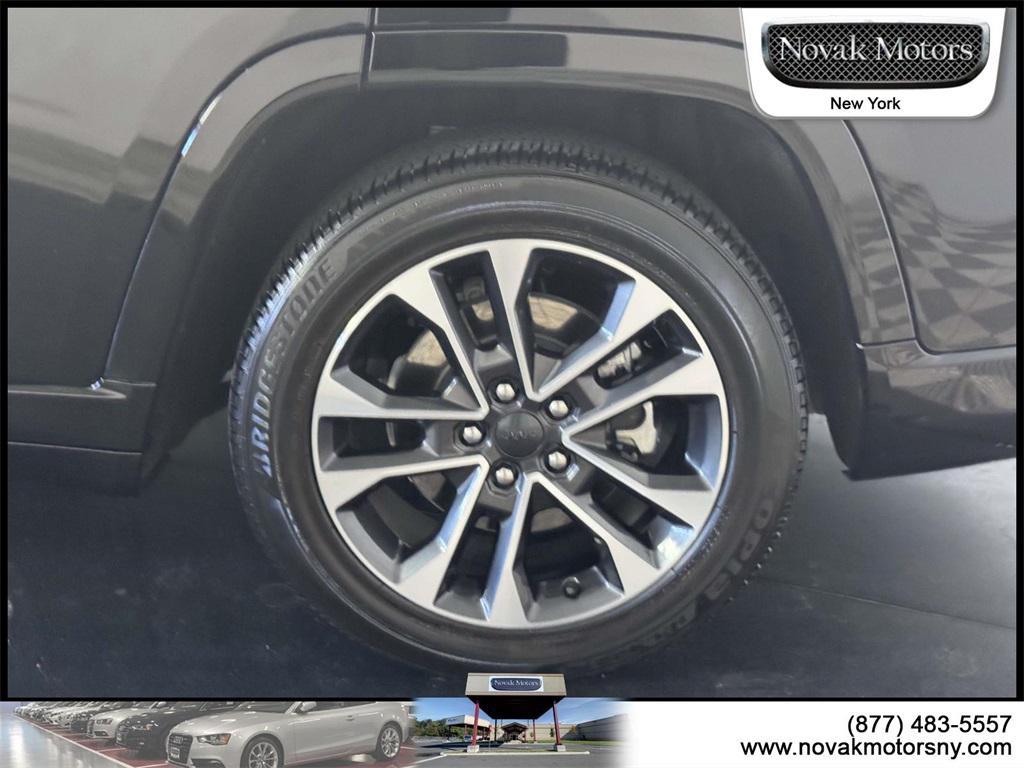 used 2022 Jeep Grand Cherokee L car, priced at $39,599