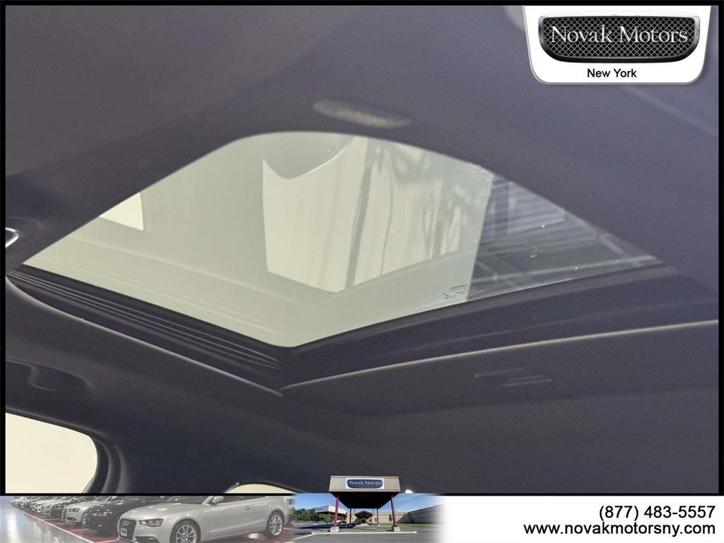 used 2022 Jeep Grand Cherokee car, priced at $33,899