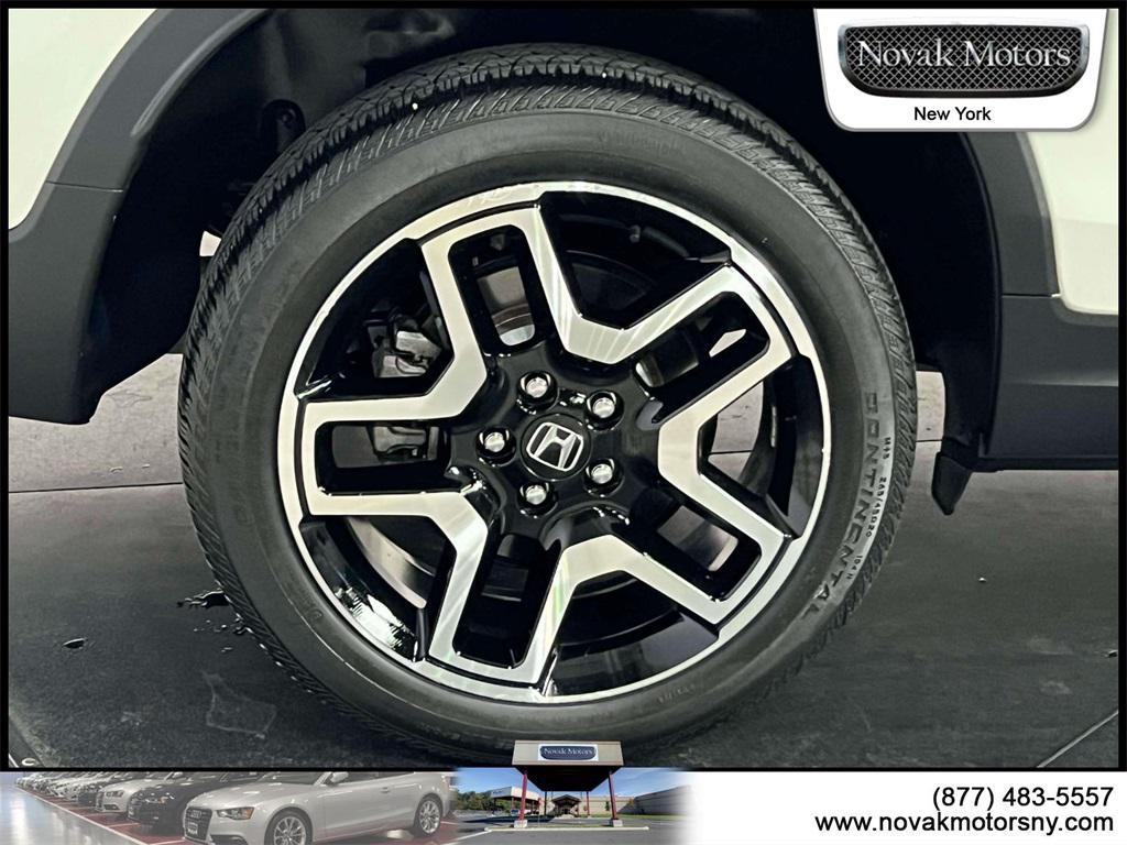 used 2022 Honda Passport car, priced at $35,490