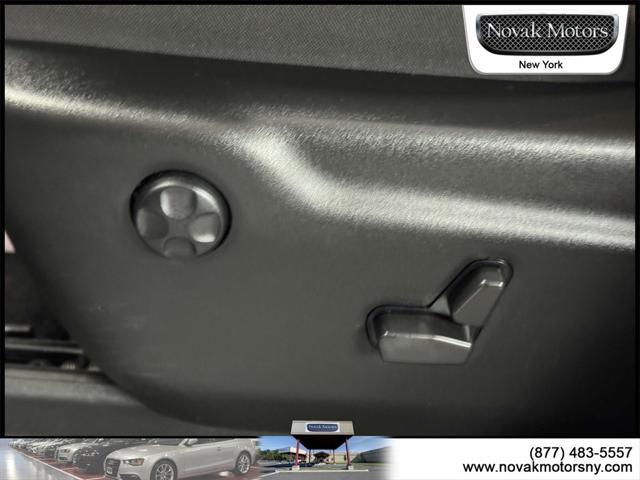 used 2022 Jeep Grand Cherokee car, priced at $30,895