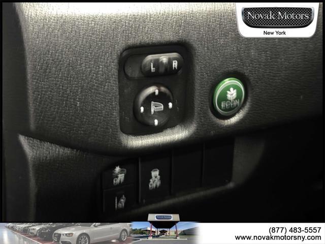 used 2022 Honda Pilot car, priced at $35,895