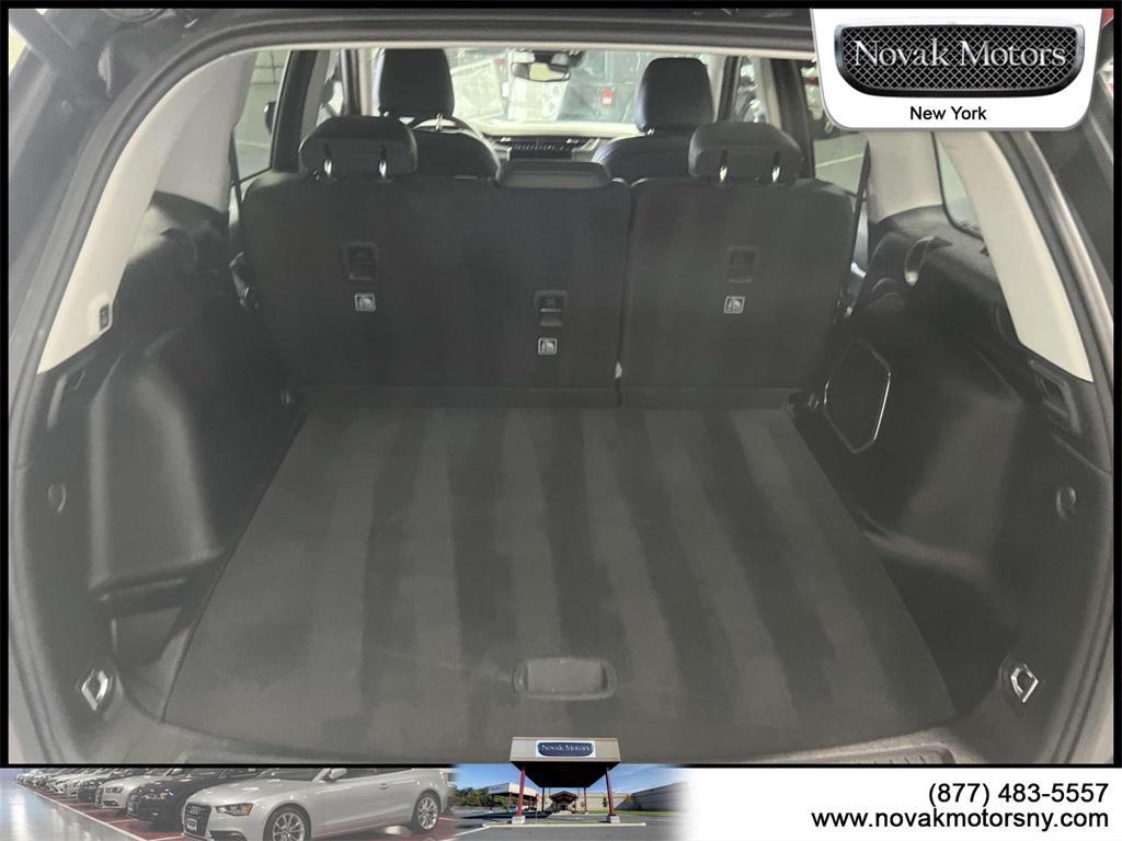 used 2022 Jeep Grand Cherokee car, priced at $30,790