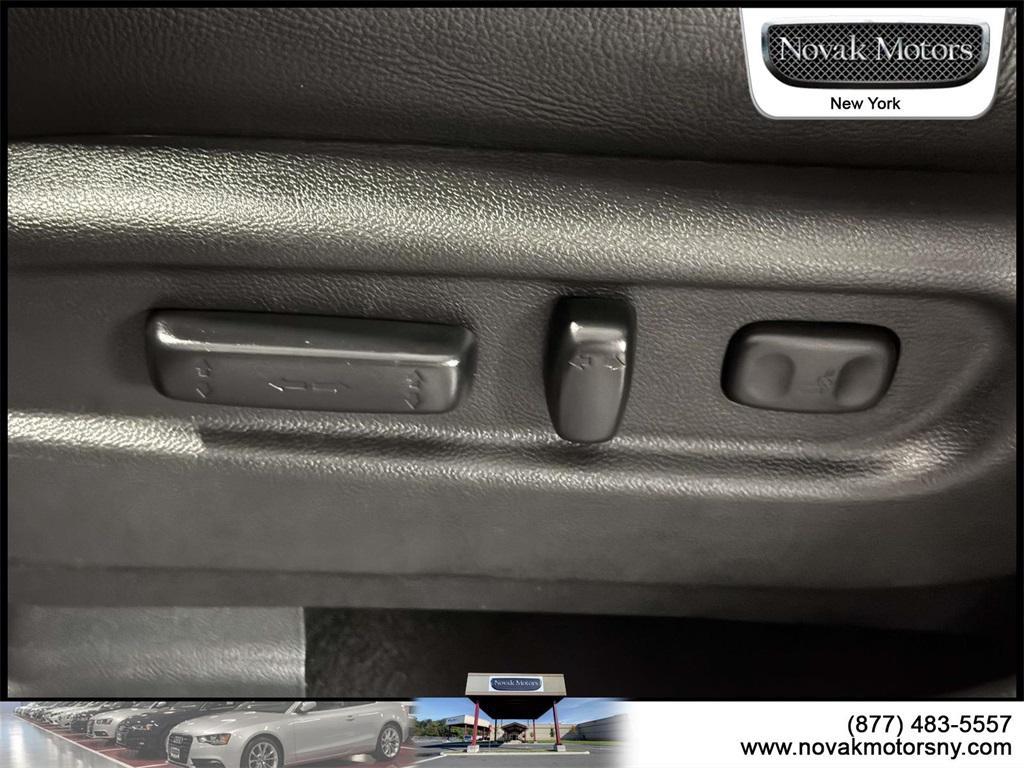 used 2022 Honda Pilot car, priced at $36,995