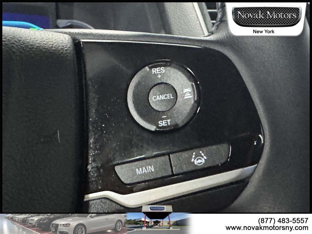 used 2022 Honda Pilot car, priced at $36,995