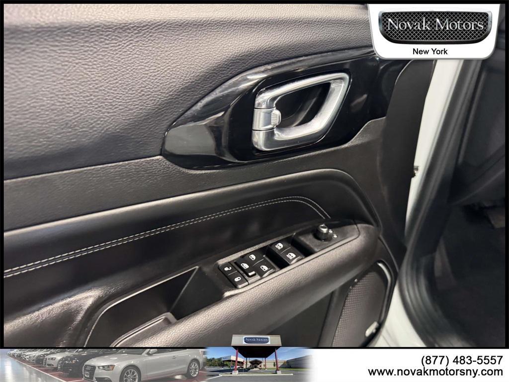 used 2022 Jeep Compass car, priced at $29,895