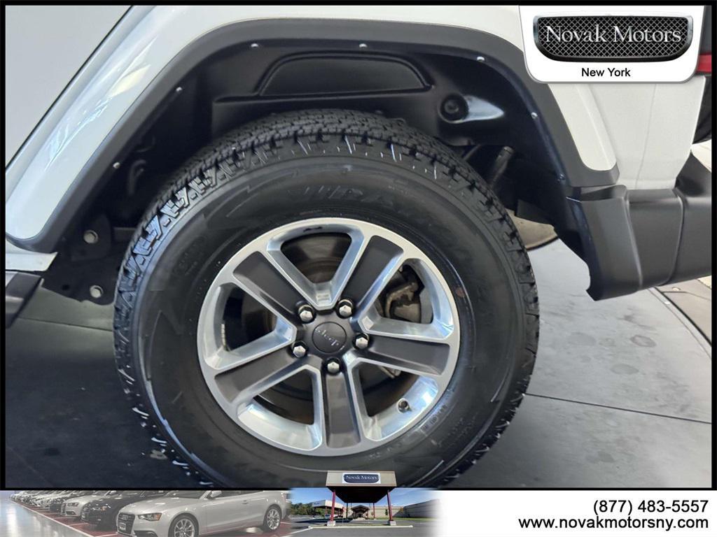 used 2022 Jeep Wrangler Unlimited car, priced at $38,498
