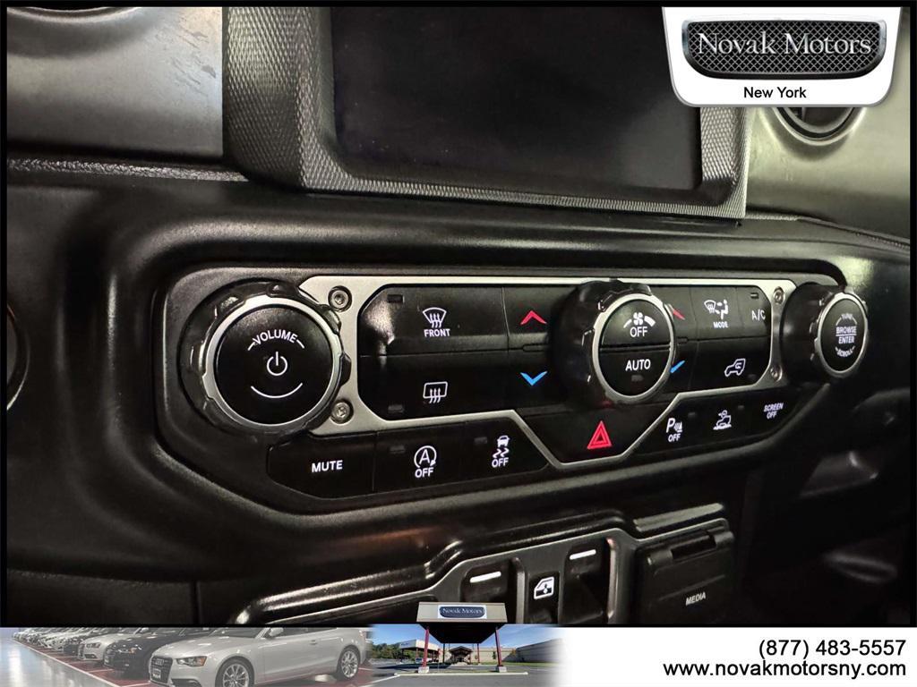 used 2022 Jeep Wrangler Unlimited car, priced at $32,895