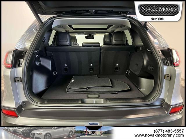 used 2022 Jeep Cherokee car, priced at $29,995