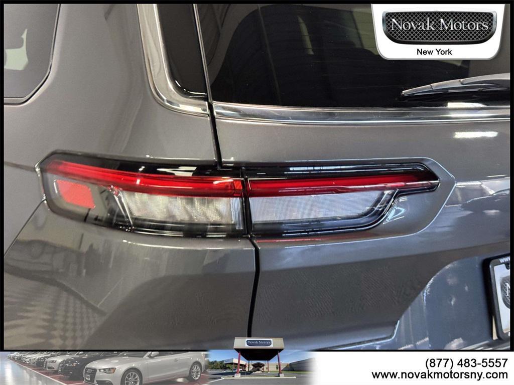 used 2022 Jeep Grand Cherokee L car, priced at $33,595