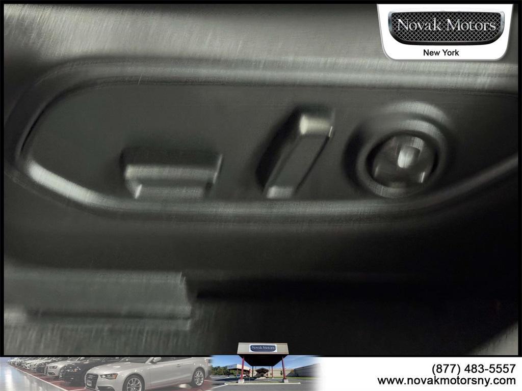 used 2022 Jeep Grand Cherokee L car, priced at $33,595