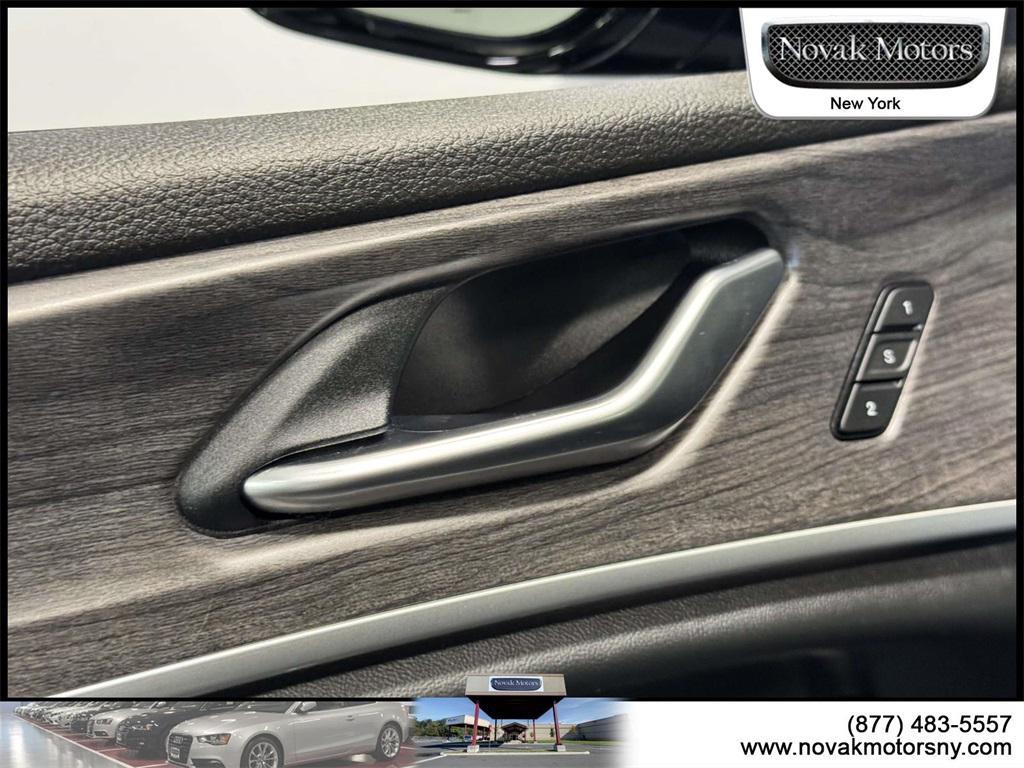 used 2022 Jeep Grand Cherokee L car, priced at $33,595