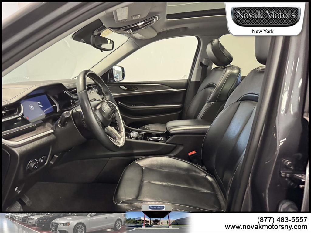 used 2022 Jeep Grand Cherokee L car, priced at $33,595