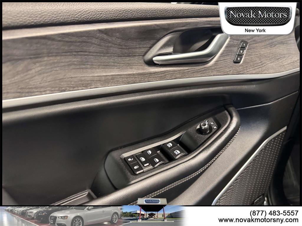 used 2022 Jeep Grand Cherokee L car, priced at $33,595