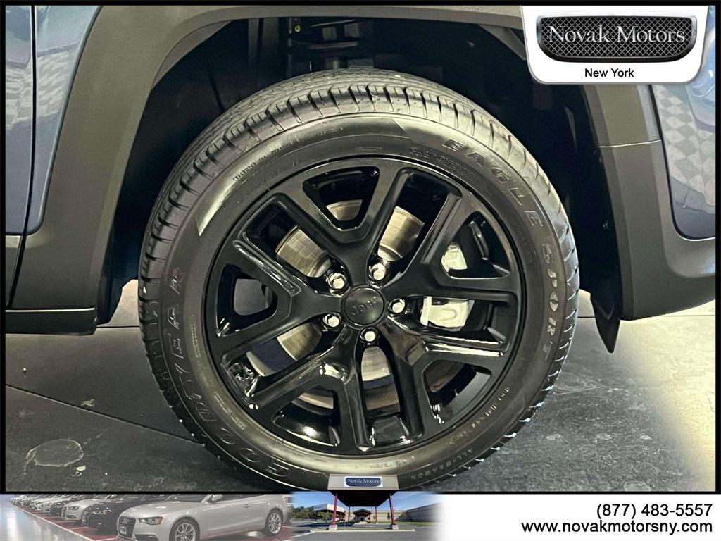 used 2022 Jeep Renegade car, priced at $24,595