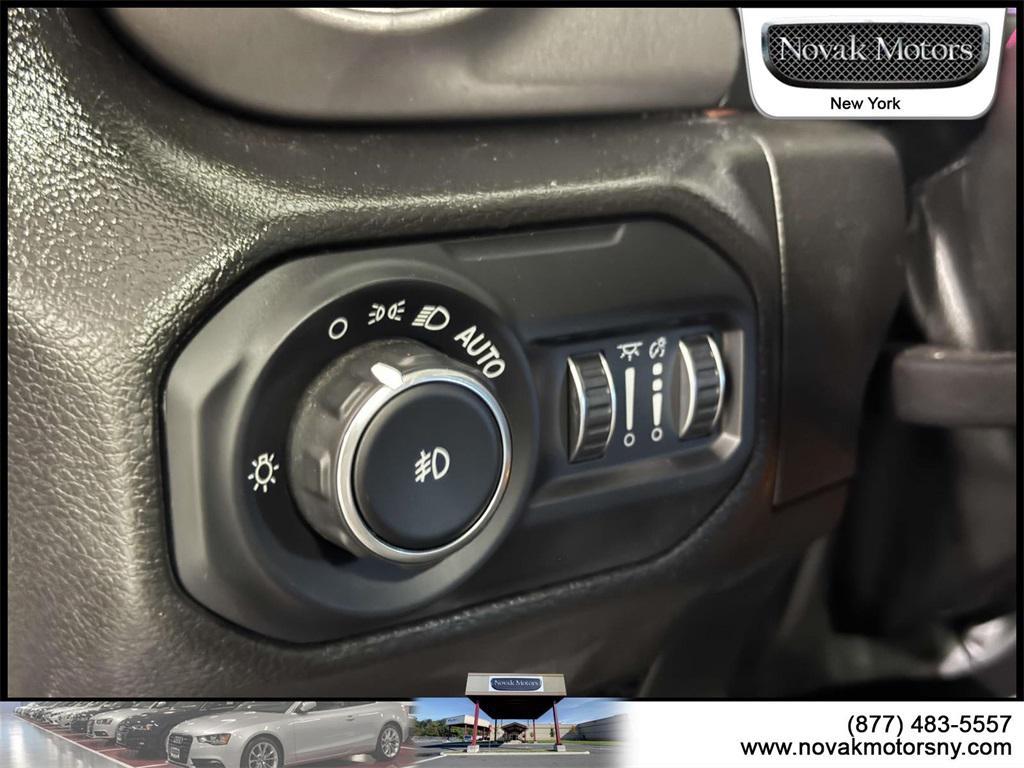 used 2022 Jeep Wrangler Unlimited car, priced at $34,195