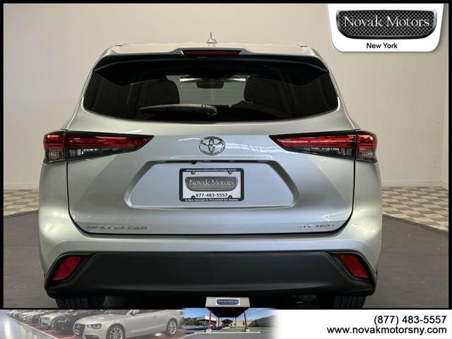 used 2022 Toyota Highlander car, priced at $35,895