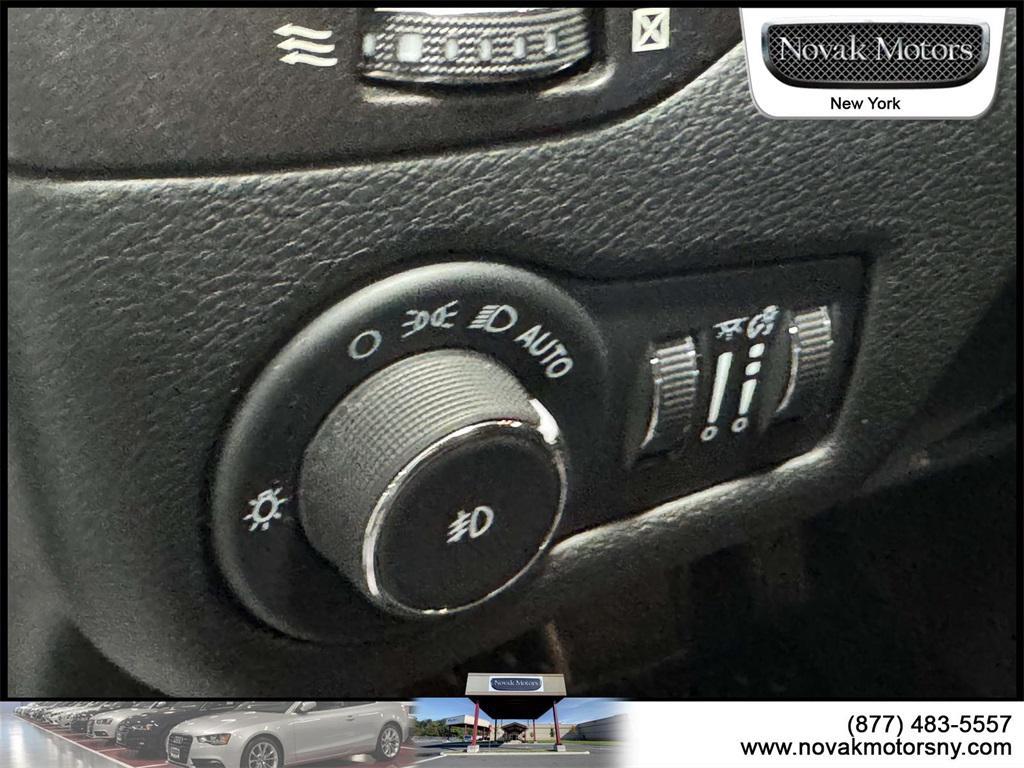 used 2022 Jeep Cherokee car, priced at $28,995