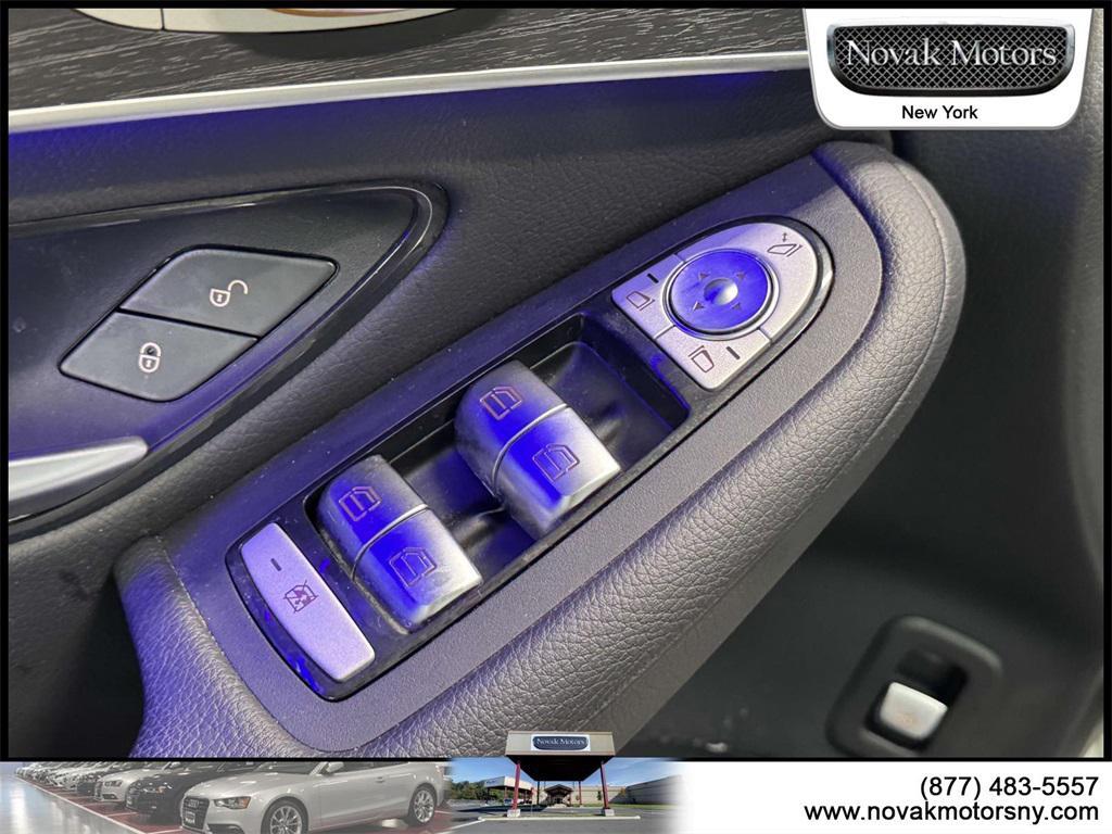 used 2022 Mercedes-Benz GLC 300 car, priced at $34,595