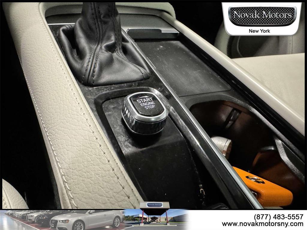 used 2022 Volvo XC90 car, priced at $37,499