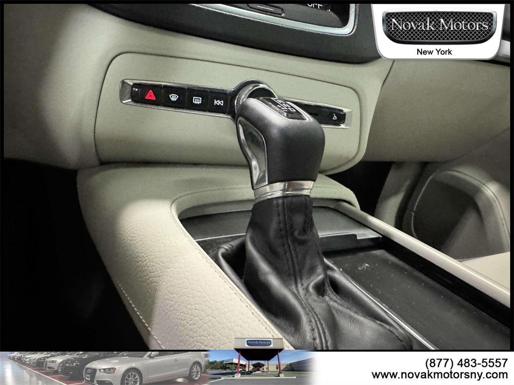 used 2022 Volvo XC90 car, priced at $37,499