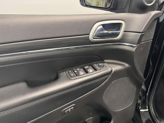 used 2021 Jeep Grand Cherokee car, priced at $30,595