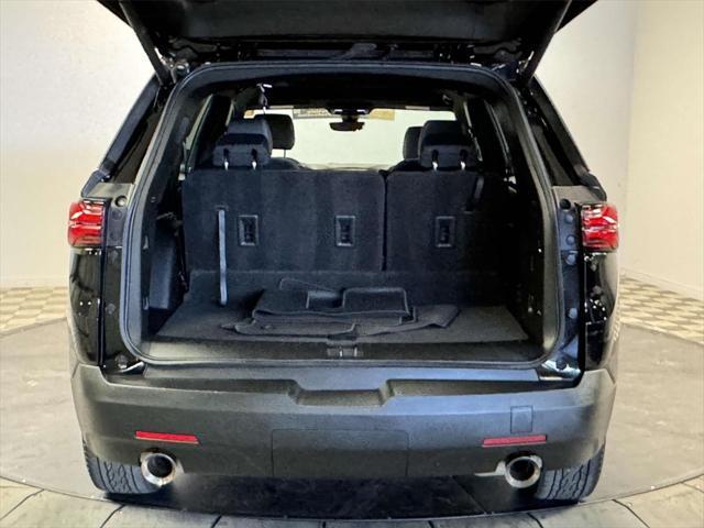 used 2023 Chevrolet Traverse car, priced at $36,895
