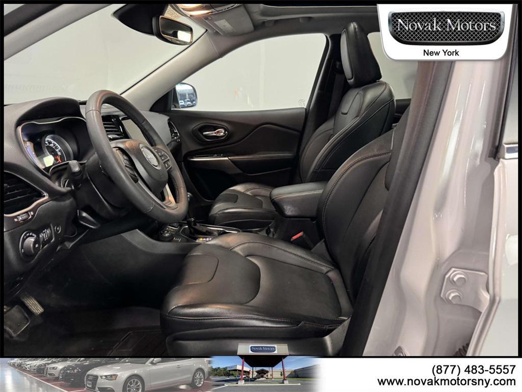 used 2022 Jeep Cherokee car, priced at $25,595