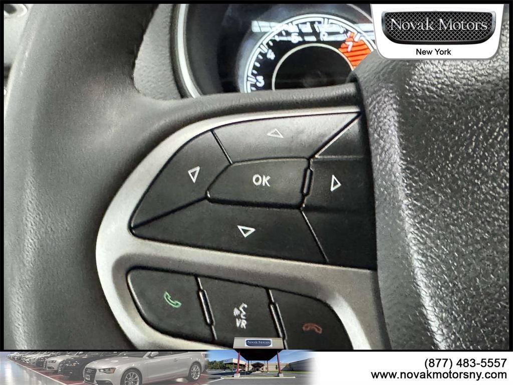 used 2022 Jeep Cherokee car, priced at $25,595
