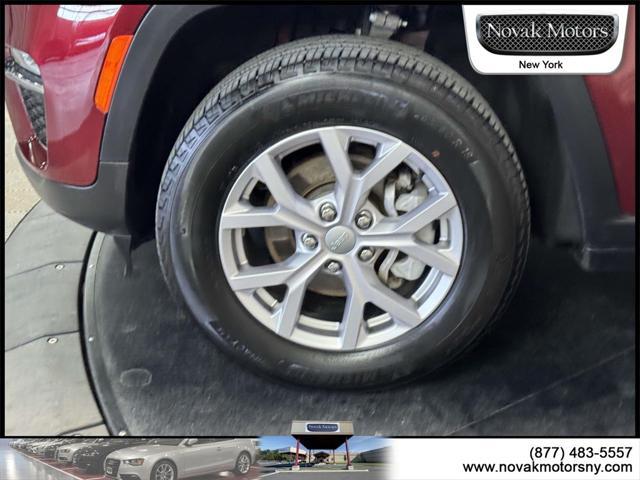 used 2022 Jeep Grand Cherokee car, priced at $37,895
