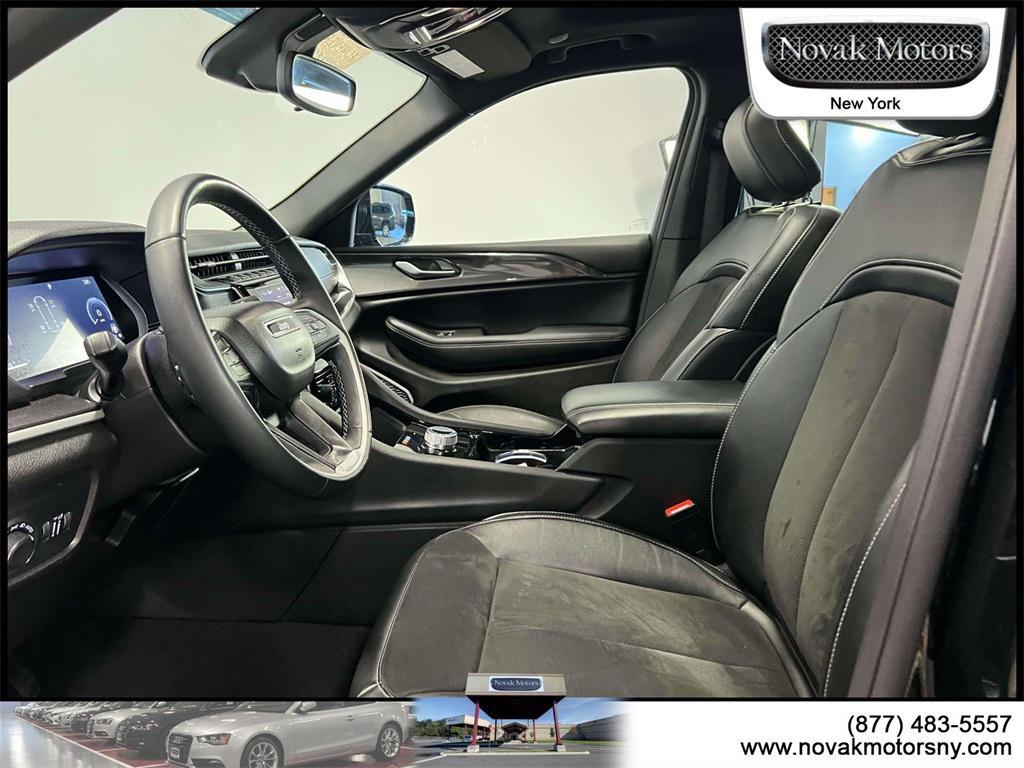 used 2022 Jeep Grand Cherokee car, priced at $34,595